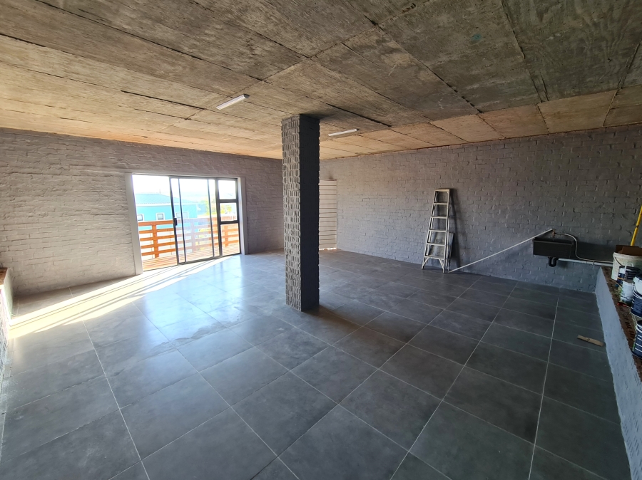 3 Bedroom Property for Sale in Paradise Beach Eastern Cape